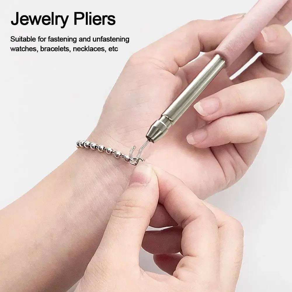 Retractable Bracelet Tool Jewelry Helpers Hand Bracelet Helpers Fastening Helper Tools for Bracelet Watch Clasps Zipper