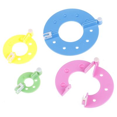 8Pcs 4 Sizes Fluff Ball Weaver Pompom Maker Knitting Loom Kit