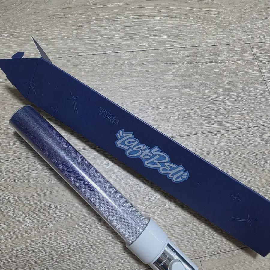 

Tours Last Bell Temporary Cheering Stick