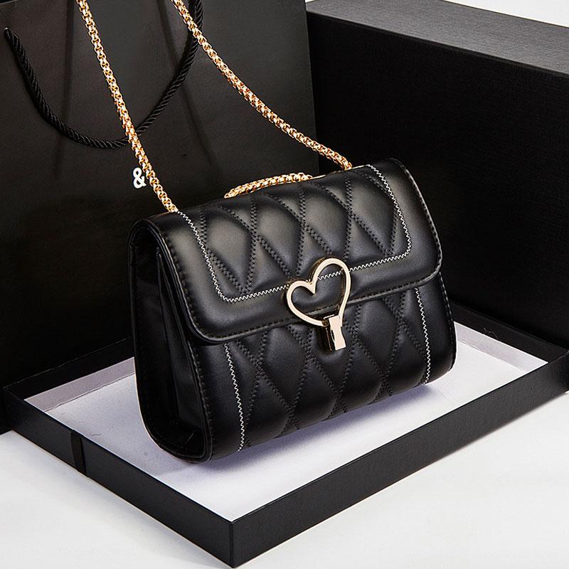 small lightweight purses