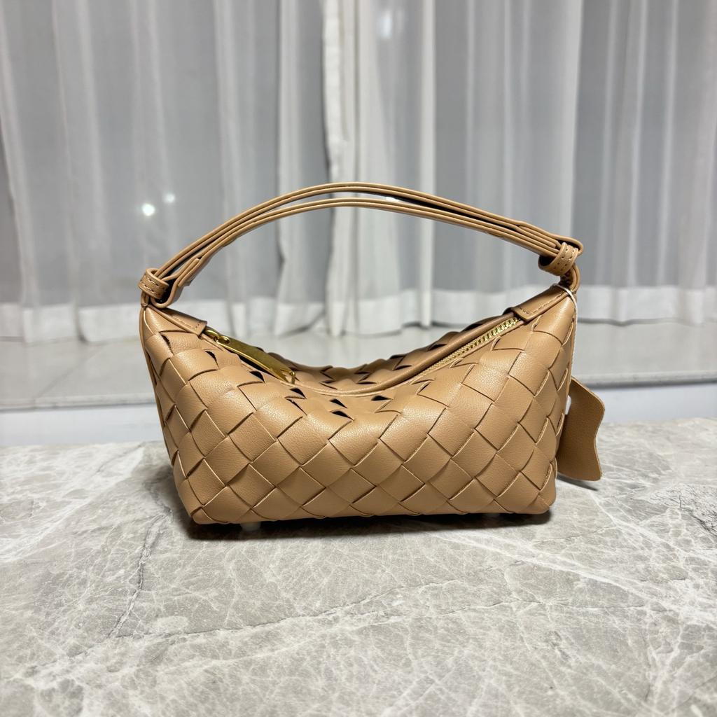 Cross-border cowhide hand-woven mini zipper bento bag niche portable lunch box bag versatile single shoulder underarm women's bag