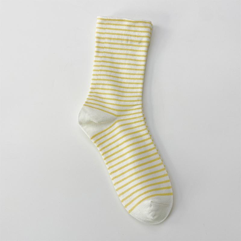 Ladies Spring and Autumn Striped Loose Mouth Boneless Moon Son In The Tube Pile Pile Cotton Socks