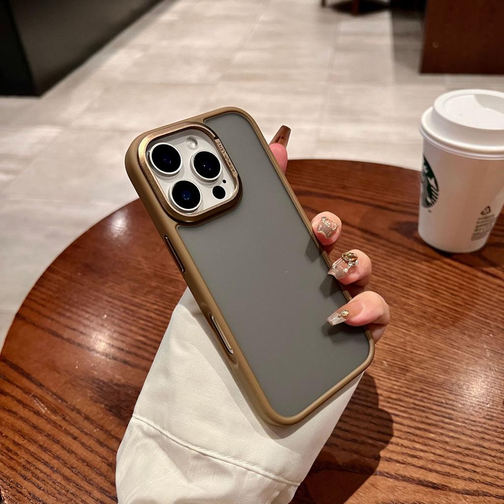 iPhone16promax mobile phone case, you shield, gold b alloy camera frame, suitable for Apple 16pro protective case.