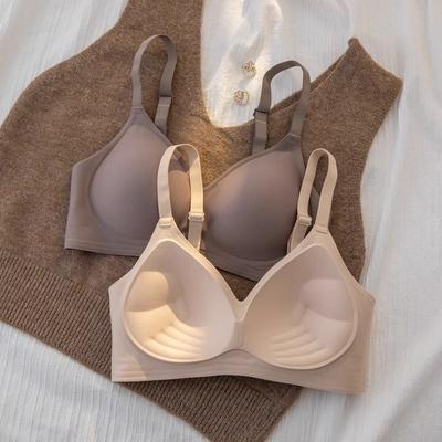 Women Breast Underwear Bra Traceless Anti-sagging Fixed Cup Bra