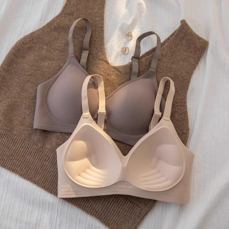 Women Breast Underwear Bra Traceless Anti-sagging Fixed Cup Bra