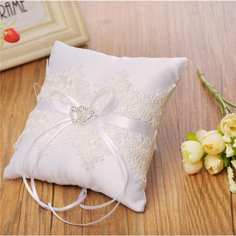 1pcs 15*15*6CM Hellow-out Lace Double-heart Pattern Ring Pillow Romantic Wedding Bride Ring Holder