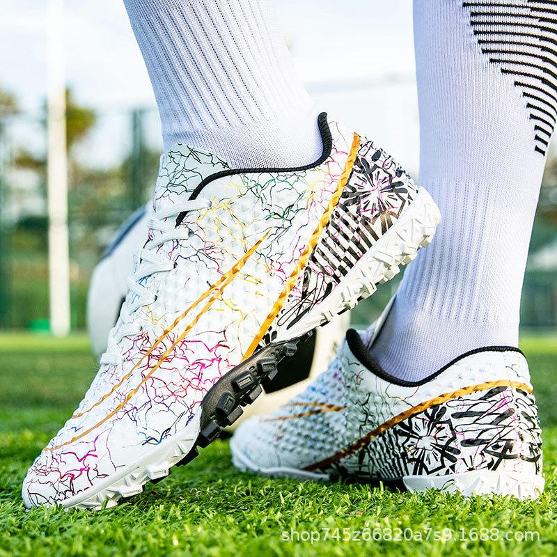 

2025 professional football shoes men s long nails TF broken nails youth grass game training sports shoes autumn non-slip 35