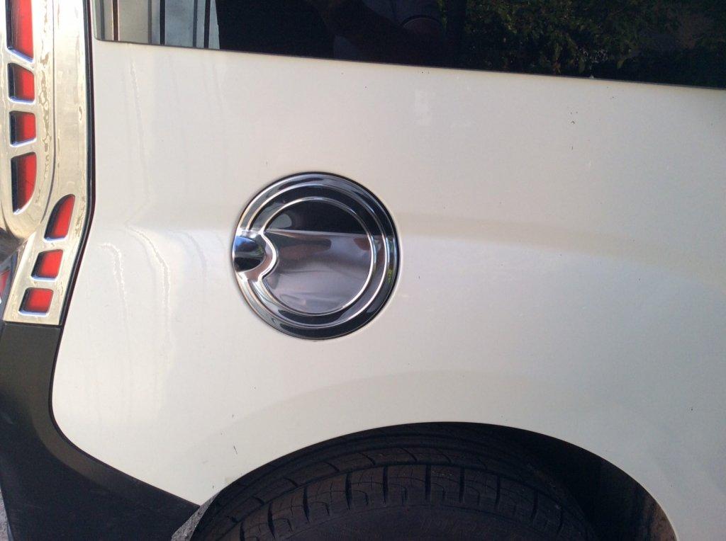 Накладка на лючок бензобака (нерж.) для Citroen Nemo