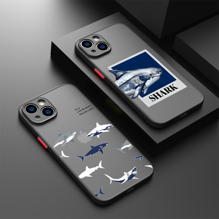Cartoon Shark Funda Back Phone Cover Case for iPhone 17 Pro Max 14 16 Plus 7 8 SE 12 15 Air 11 13 Mini XS XR