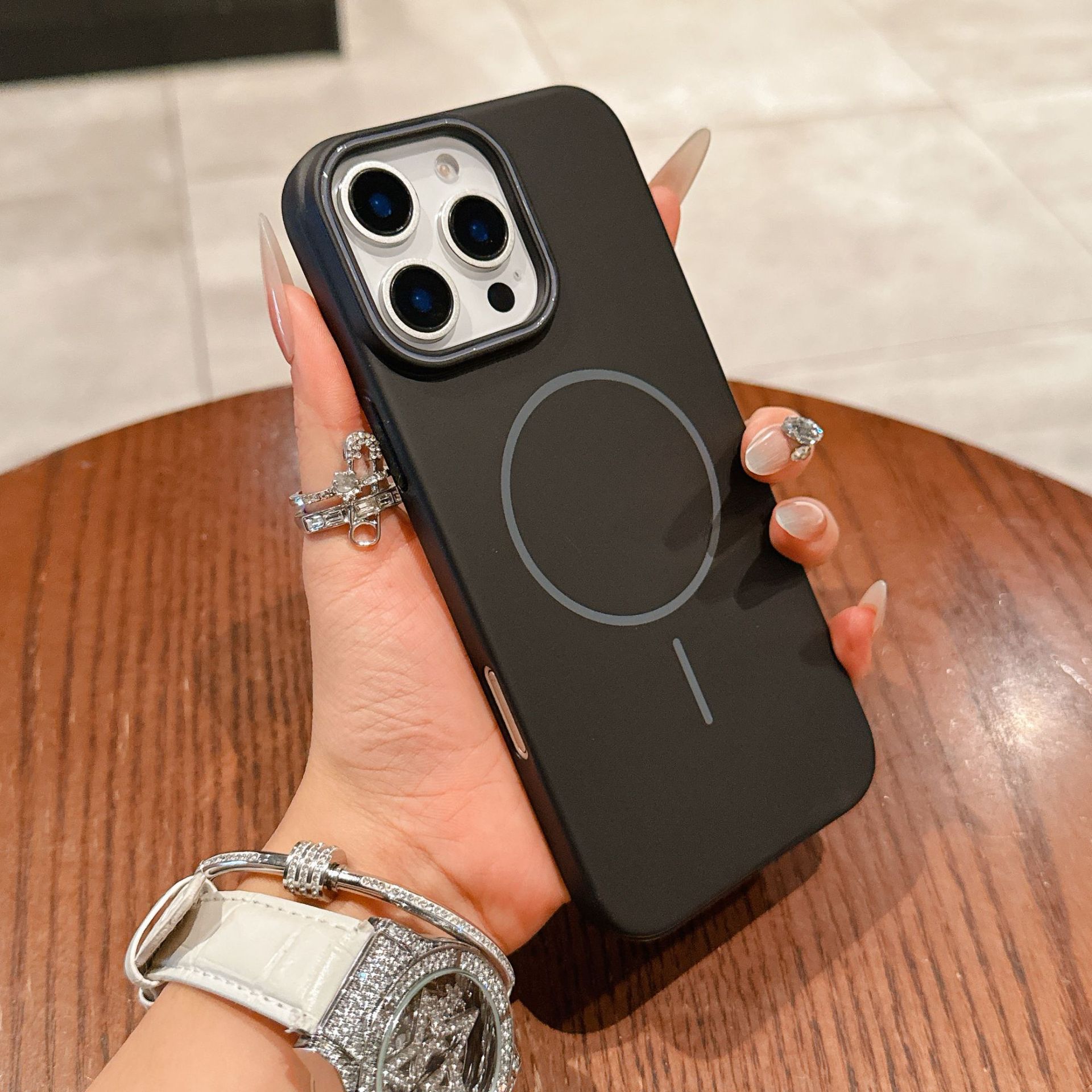 

Applicable To IPhone17 Magnetic Charging Mobile Phone Case Soft and Moisturizing Apple 16PROMAX Matte Anti Fall 15 Protective Case iPhone12proMax