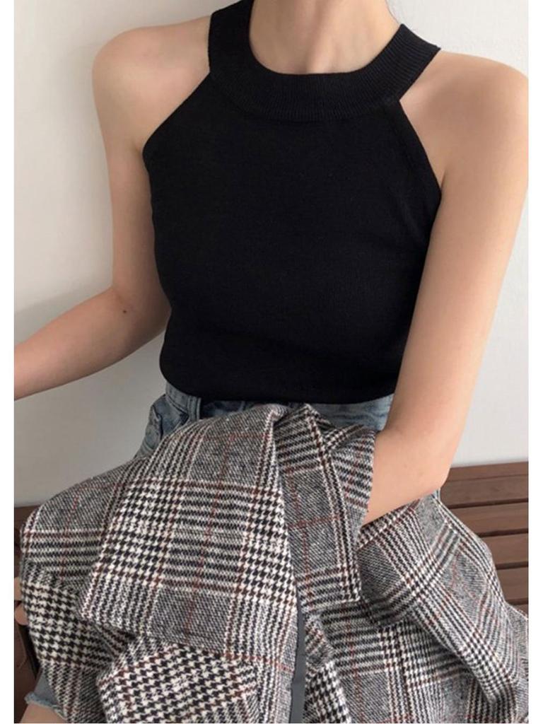 Damen Schwarzes Ärmelloses Strick Halter Tanktop für den Sommer