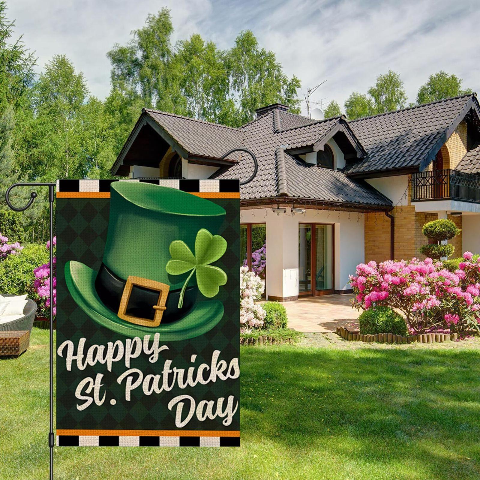 

День Святого Патрика Трилистники Грузовик Садовый Флаг 12x18 дюймов Дворовый Флаг Для Внешнего Украшения One Size