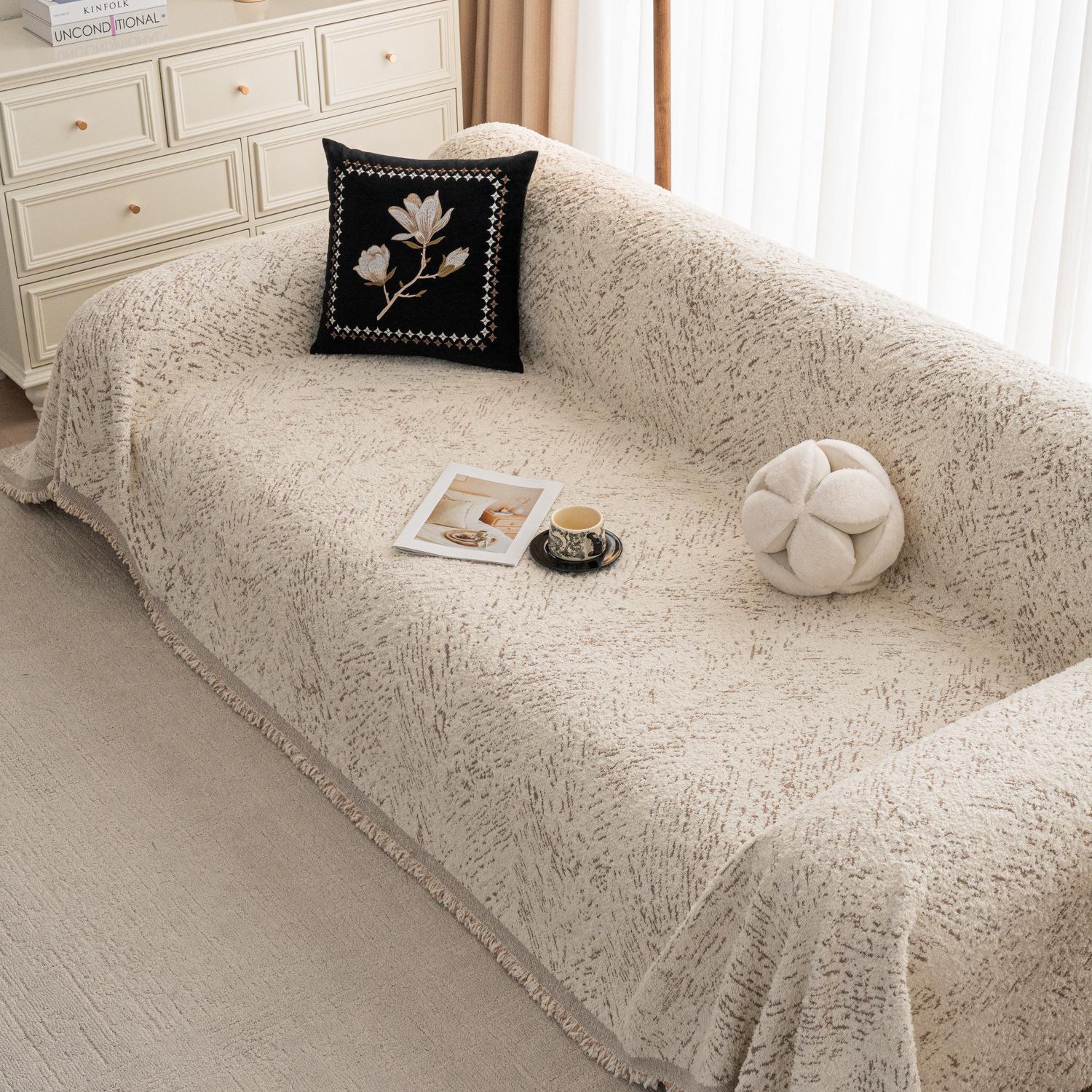 Luxury Chenille Sofa Throw: Non-slip, All-Season, Anti-Scratch Cover 180x130cm