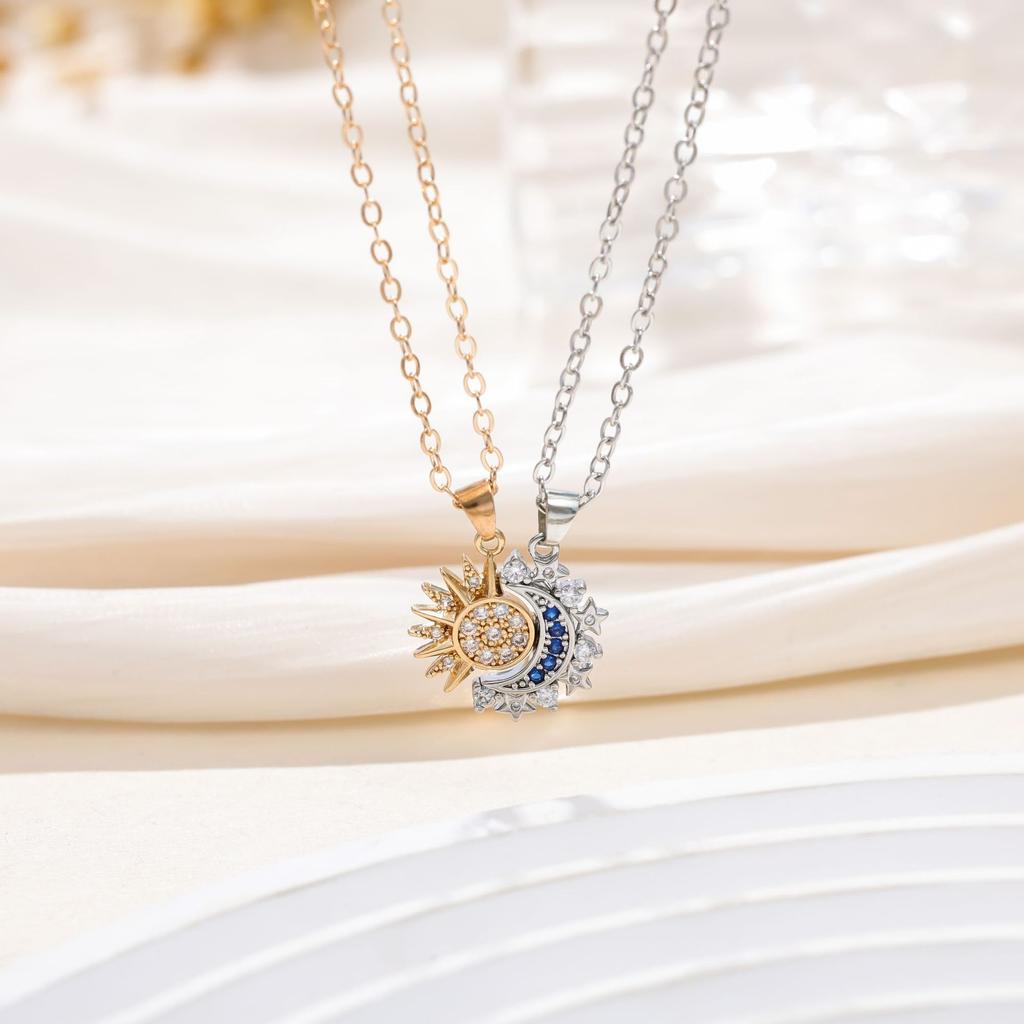 Hot-selling Magnetic Sun Moon Couple Necklace Fashion Versatile Premium Girlfriend Gift