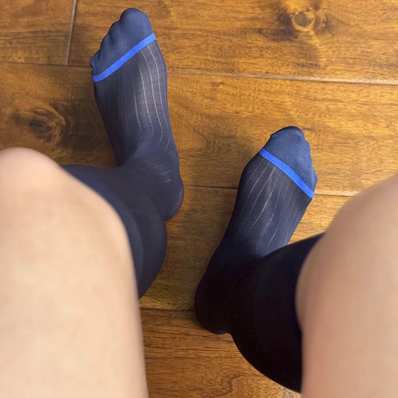 

Мужские нейлоновые деловые гольфы в полоску, темно-синие/черные One Size + Regular Thickness + No Heel