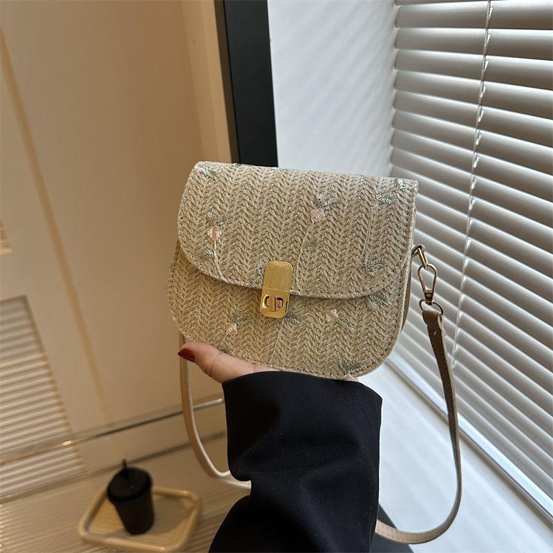 Woven bag women's 2025 new trendy versatile lace flower bag this year popular fashion saddle bag shoulder crossbody
