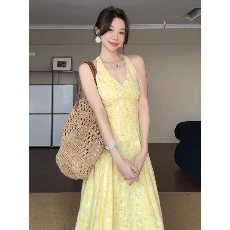 Yellow floral neck dress, new women's summer French temperament seaside vacation long skirt