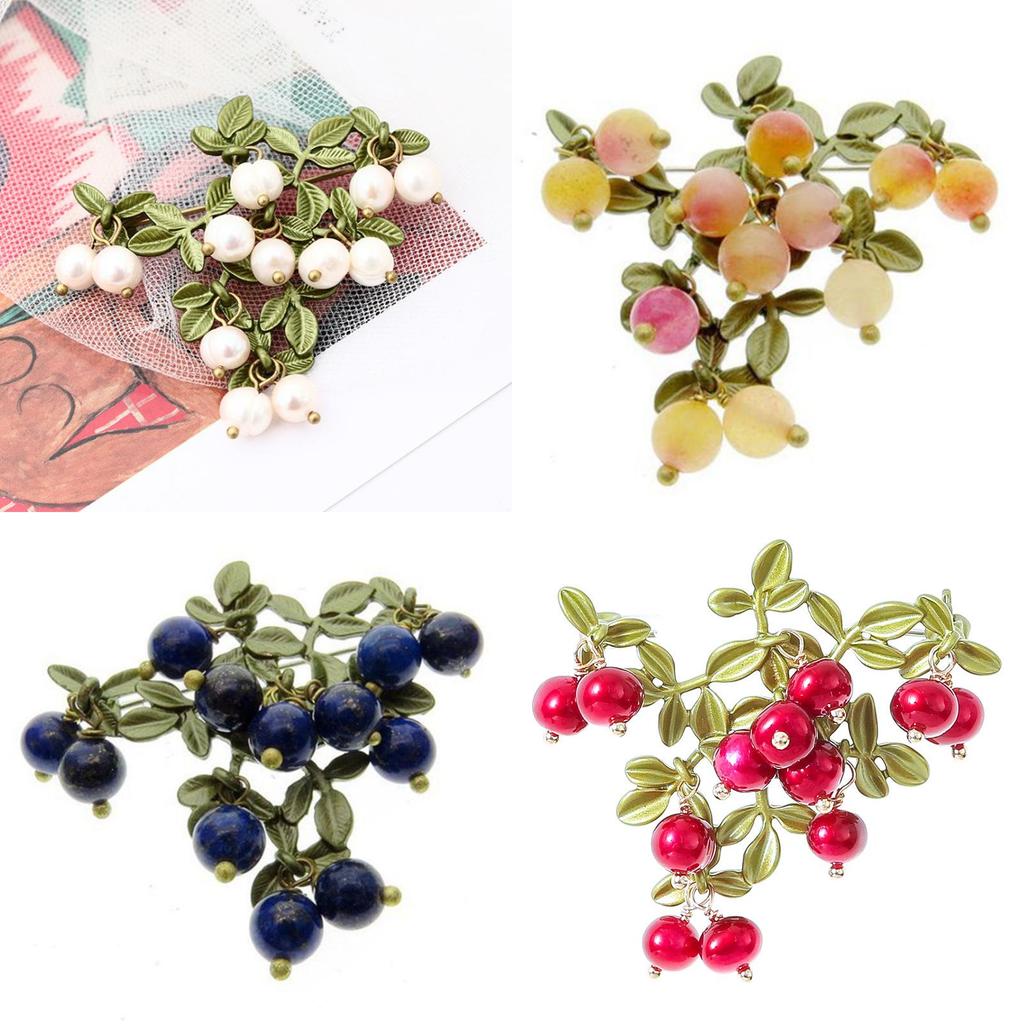 Retro Green Cranberry Brooch With Alloy Leaf Decoration For Women And Men