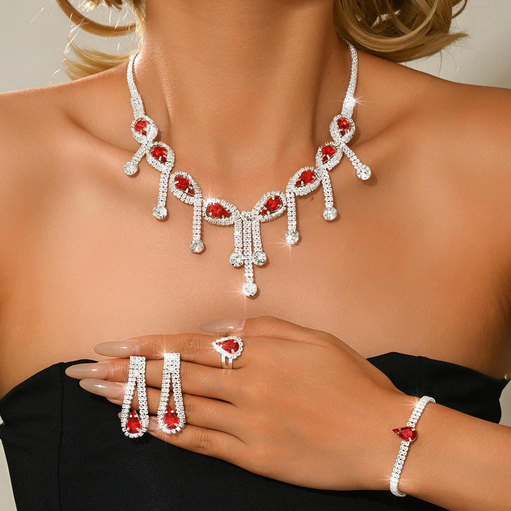 Design feels retro, exaggerated, atmospheric, chic, necklace, earring, ring, bracelet set, paired with wedding dress