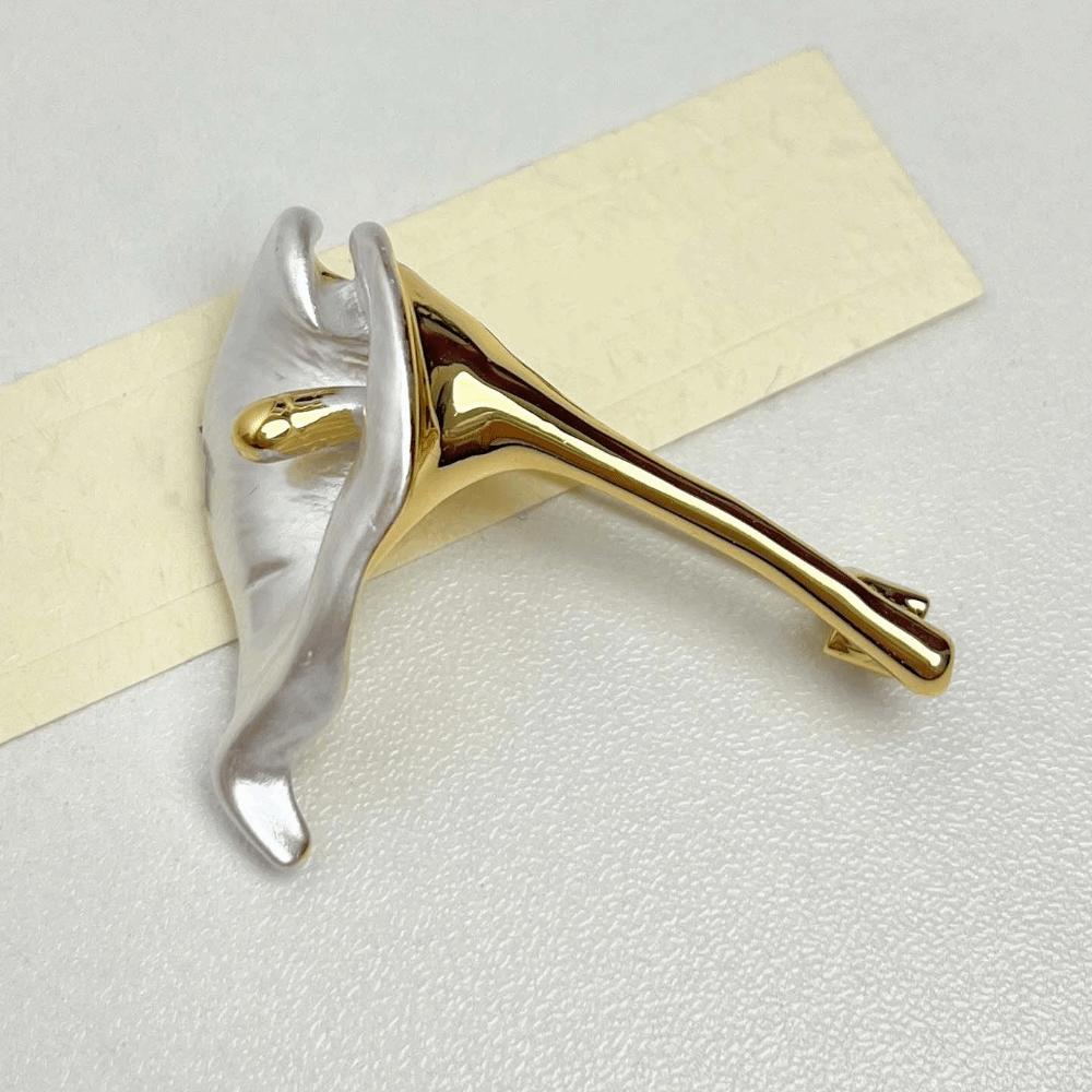 Corsage Ornament Calla Brooch French Style Metal Glossy Brooch Uniform Zantedeschia Pins  Party