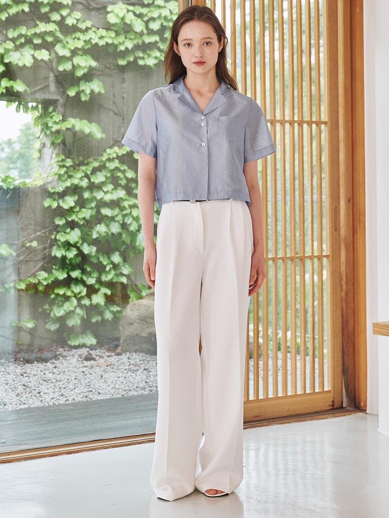 NOUVE Notched Collar Crop Blouse - Sky Blue