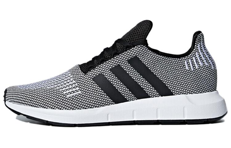 Adidas Swift Run  Core Black Cloud White  B37734 36