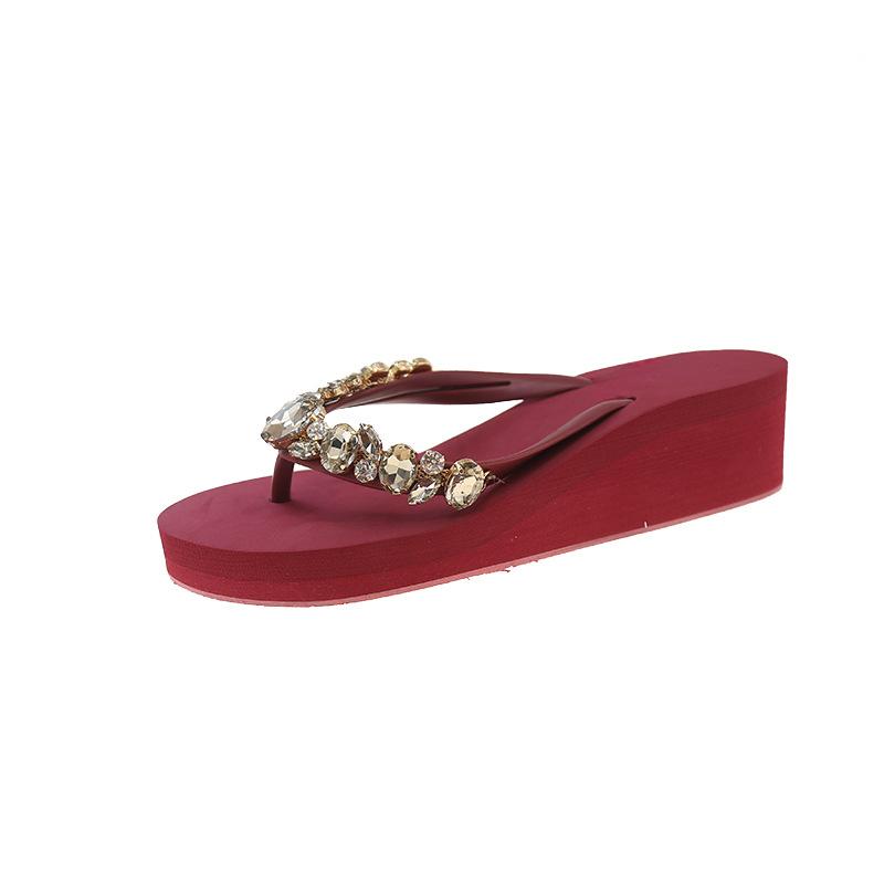 2026 New Comfortable and Fashionable All-match Beach Shoes Non-slip Soft Bottom Casual Flip-flops Rhinestone Chain Flat Slippers