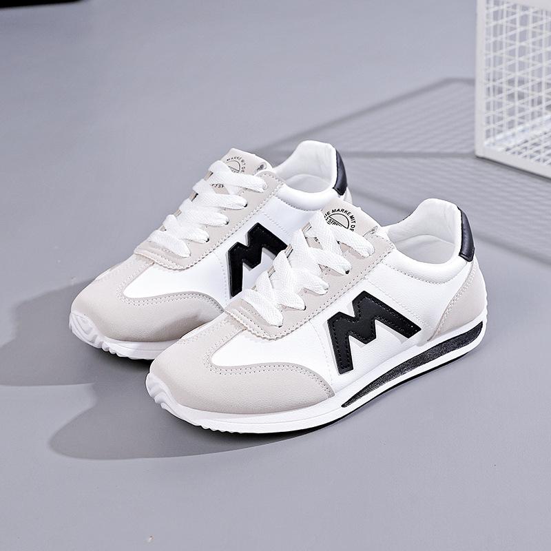 Spring new student little white board shoes women's simple and lightweight virtue shoes niche versatile casual running shoes wear-resistant