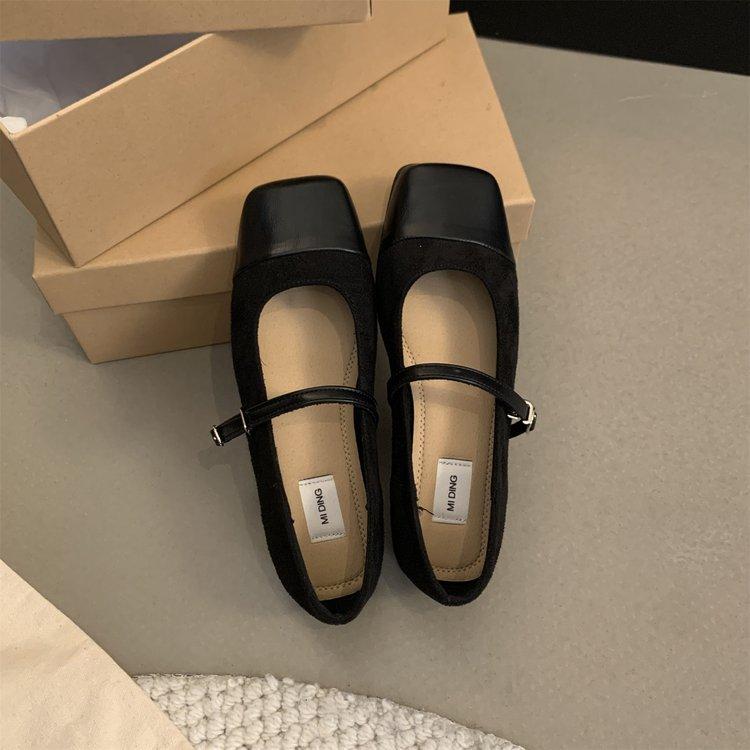 

French retro square head shallow mouth single shoes women s 2025 autumn and winter new evening breeze casual commuting flat Mary Jane shoes 35