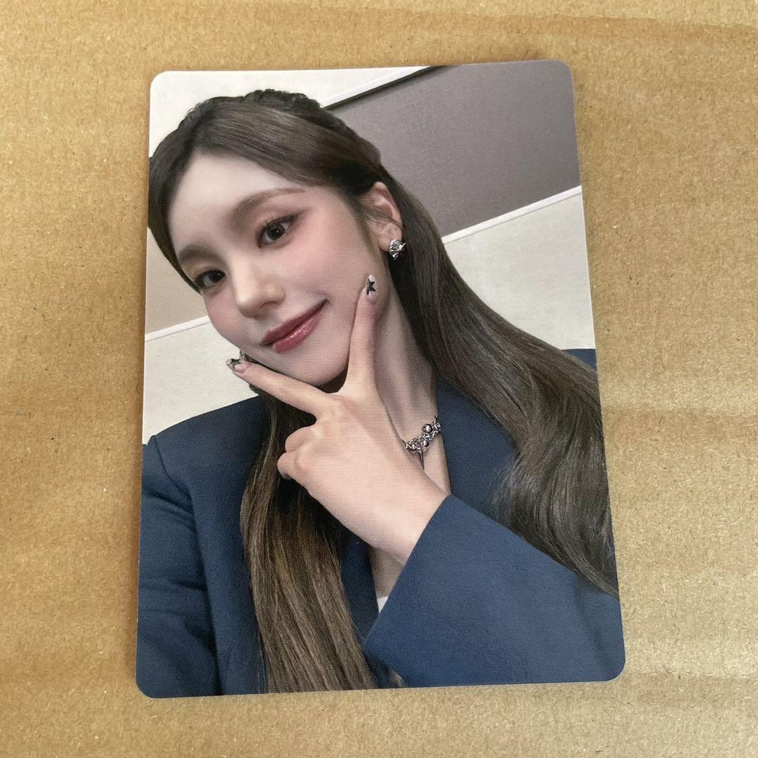 

[USED] ITZY Algorhythm Trading Card Lakidro Venue Exclusive Yeji