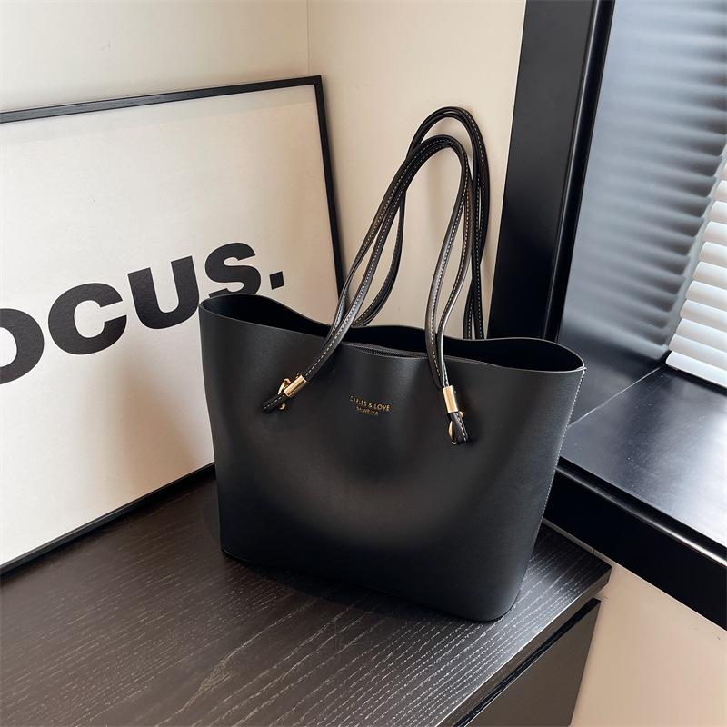 New Large-capacity Shoulder Bag, Simple and Versatile Commuter Bag, Tote Bag, Fashion Trend, Bridal Bag, Underarm Bag, Women's Bag