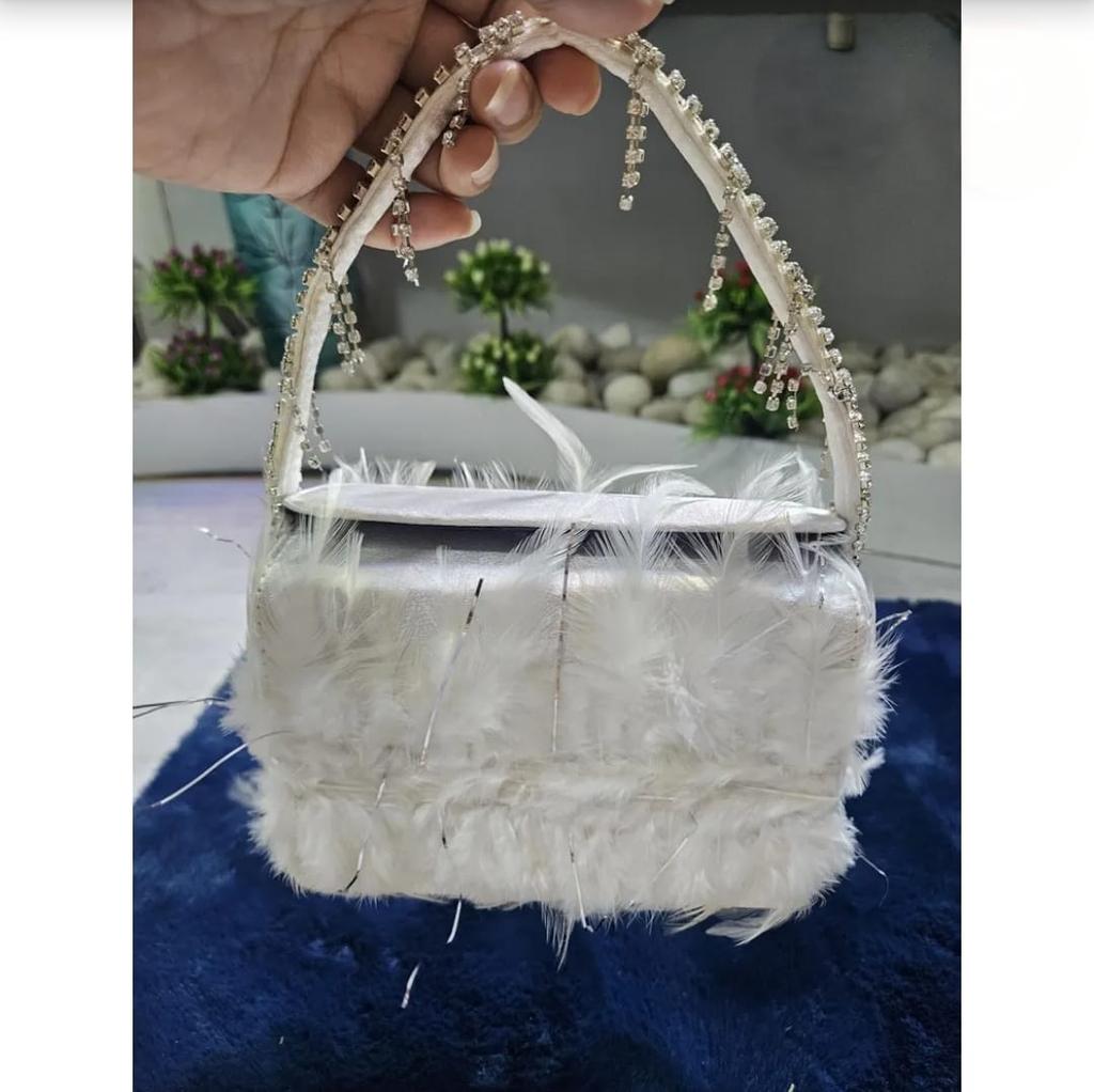 Luxus Weiße Feder Handtasche Designer Abendtasche mit Strassgriff Elegante Hochzeits-Clutch Party- & Cocktailtasche Geschenk für Sie
