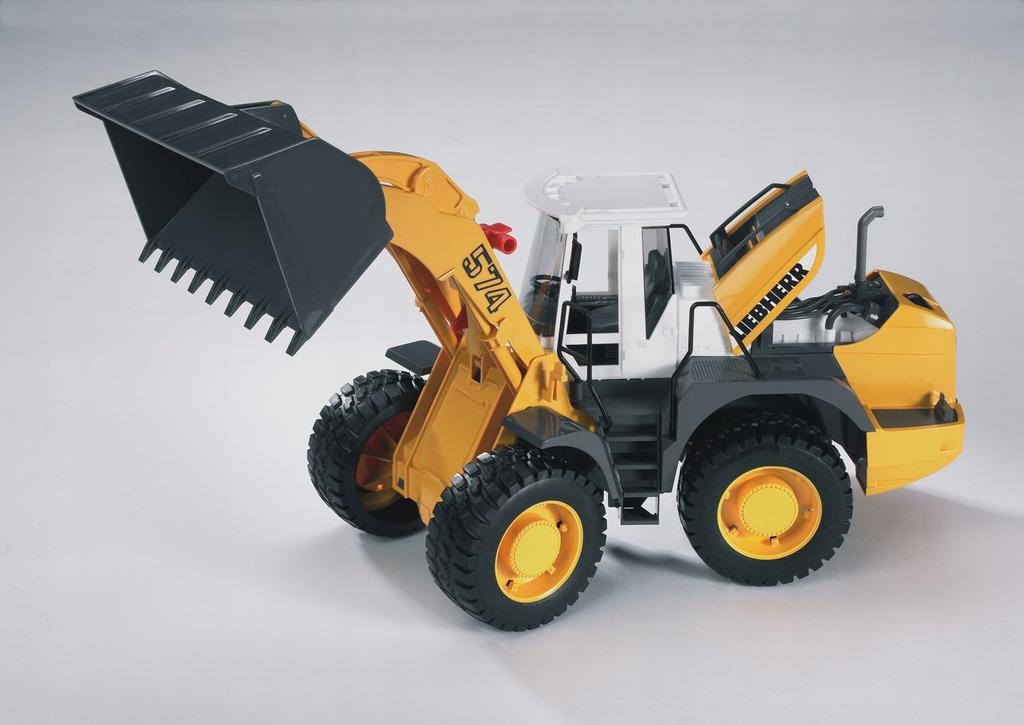 Liebherr 574 Wheel Loader BRUDER 02430 Profi Series 1:16