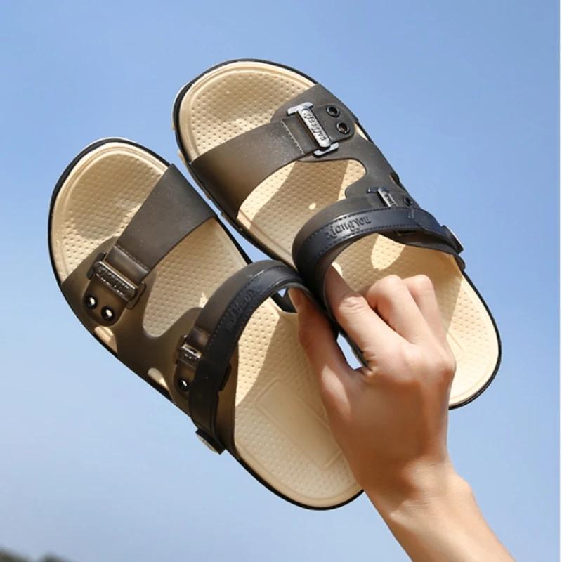 

Men s Sandals 2024 Summer New Anti Slip Beach Shoes Wear Resistant Breathable Flat Shoes Fashion Lightweight Casual Slippers 38 чёрный