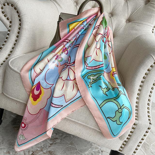 90cm *90cm Design Scarf Lady Shawl Printed Silk Felt Headscarf Scarf Lady Headscarf Square Scarf Lady Wrap Scarf 2021