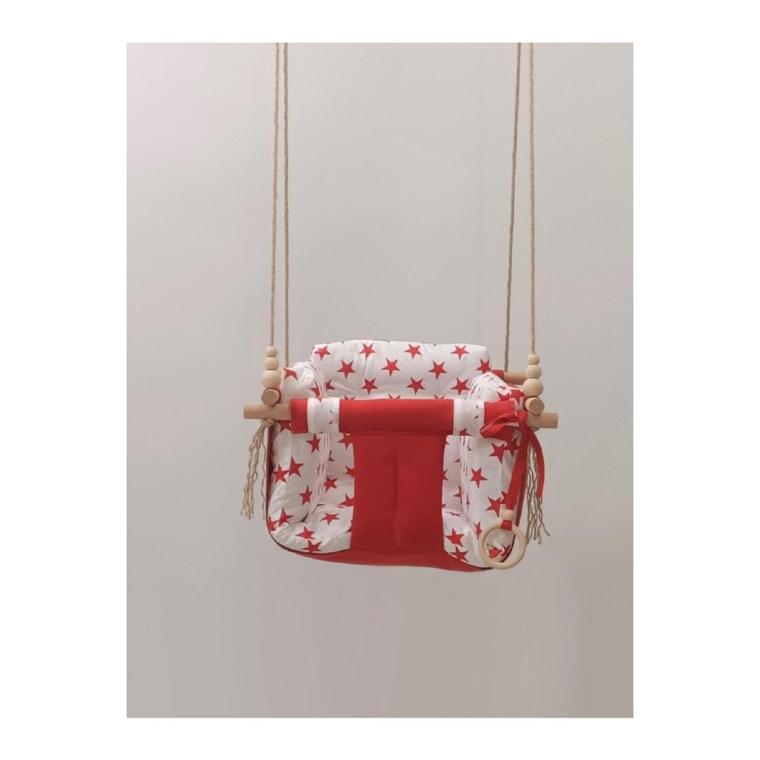 

White Red Star Puffidic Swing білий