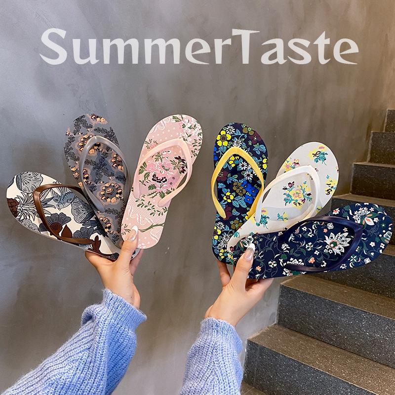 

Flip-flops new women s summer fashion flat-bottomed clip toes cool slippers sandals beach shoes S code recommended 35-36 feet