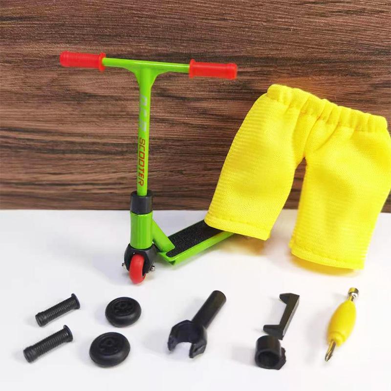 Alloy Finger Scooter and Skateboard Cross-Border Toy Set