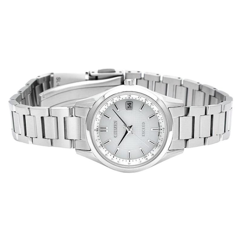 CITIZEN 50 meters waterproof radio-controlled Quartz super titanium strap men and women same style white dial ES9370-54A