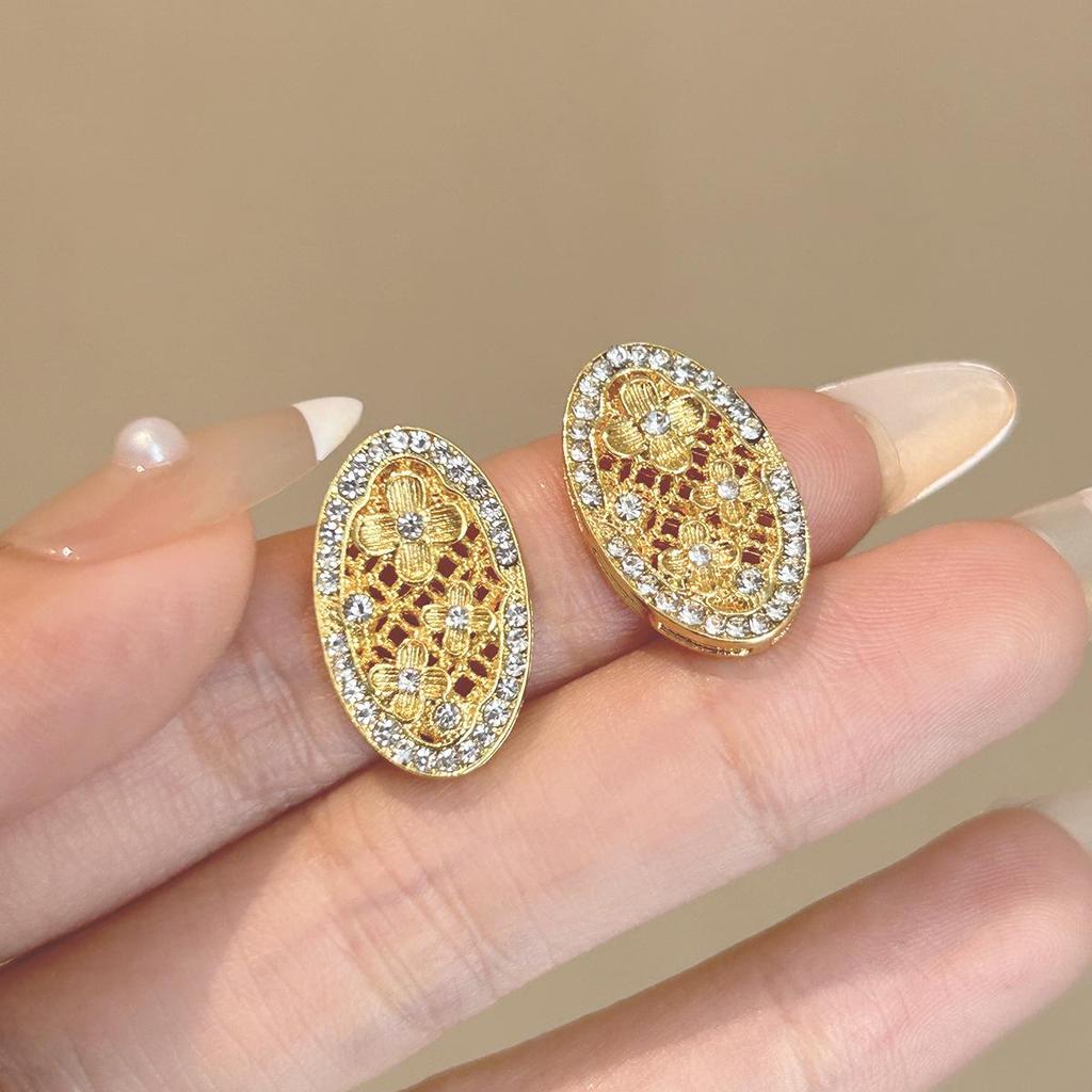 Retro Geometric Rhinestone & Pearl Drop Earrings – Luxurious, Statement Design