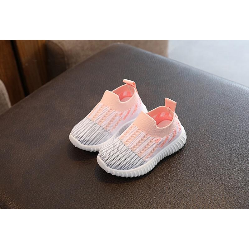 Весенне-осенняя детская обувь контрастных цветов с укороченным кроем — фото 7