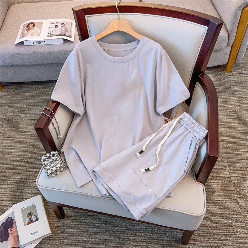 

Women s Plus Size Short-Sleeve Top & Shorts Set - Slim Fit, Stylish Casual Wear 3XL