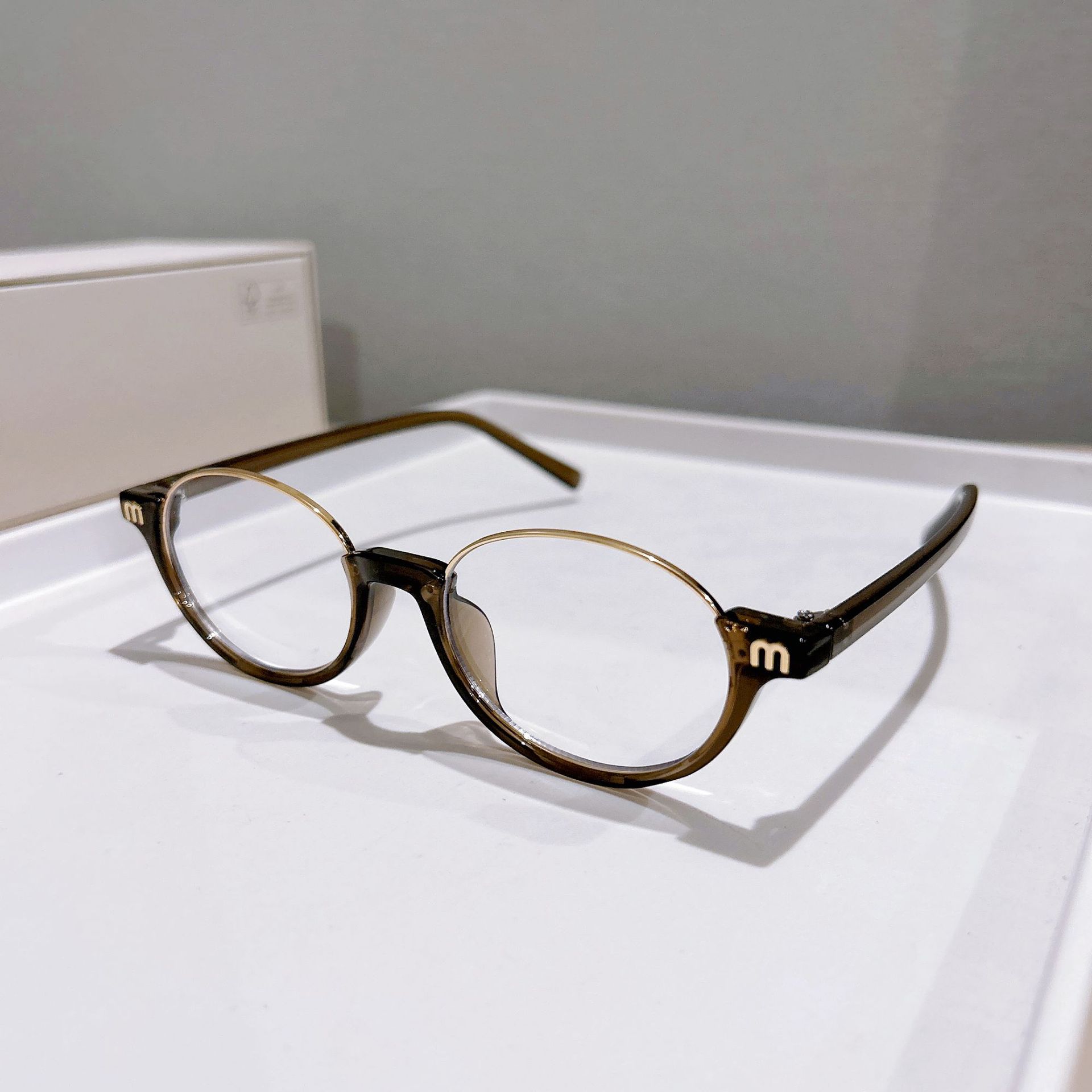 

2026 New Luxury Brand Half Frame Reading Glasses Personality m Letter Small Round eyeglasses Blue Light Blocking Glasses +2.75 Original Lenses 0 оливковое зеленый