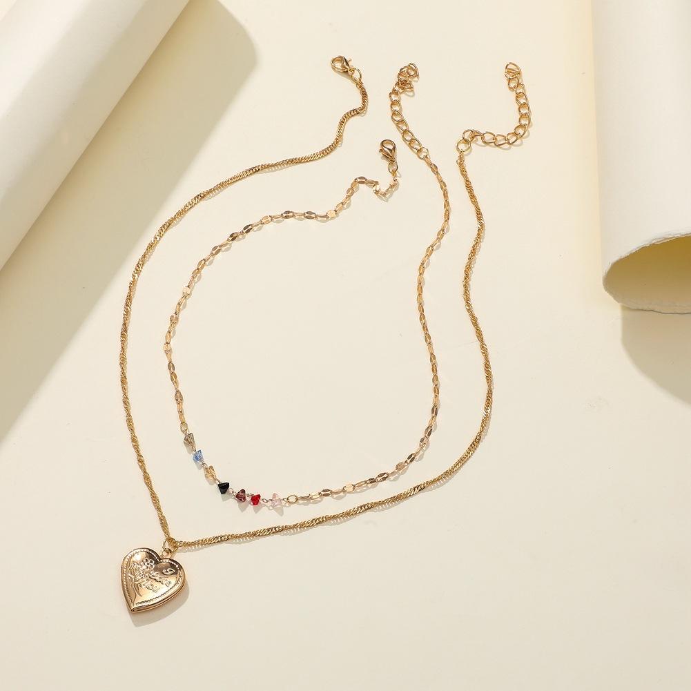 2 Pcs/set Women's Necklace Alloy Love Heart Shape Pendant Metal Color Diamond Clavicle Necklace