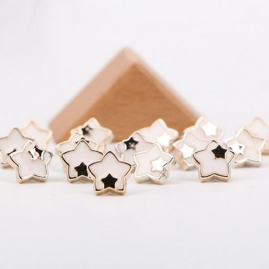 High-End Damen Perlen Cardigan Hemdknöpfe: Exquisiter Kleiner Duftstil