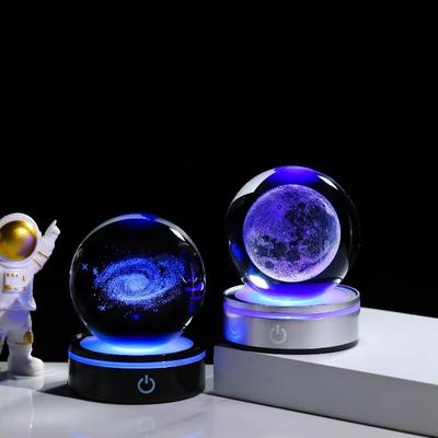 Sluneční soustava 3D křišťálová koule Křišťálový glóbus Laserem vyřezávaná křišťálová koule se stojanem na kouli Dekorativní koule planet galaxie Dárek k narozeninám Ozdoby