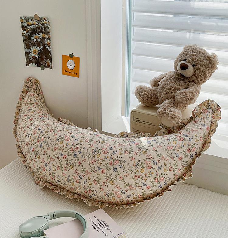 Cotton & Linen Moon Pillow: Baby Soothing, Washable, Pregnancy Support
