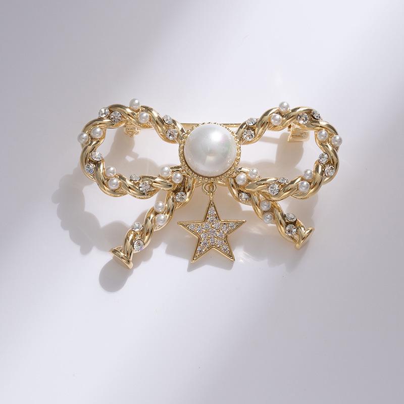 Bo Xin Yun Elegant Pearl Bow  Star Brooch - High-End Luxury Jacket Accessory