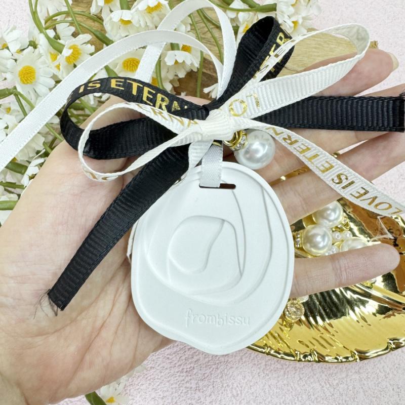 1pcCar Plaster Aromatherapy Hanging Decoration Bathroom Bedroom Wardrobe Diffuser Stone Decoration Hanging Ornament Wedding Gift