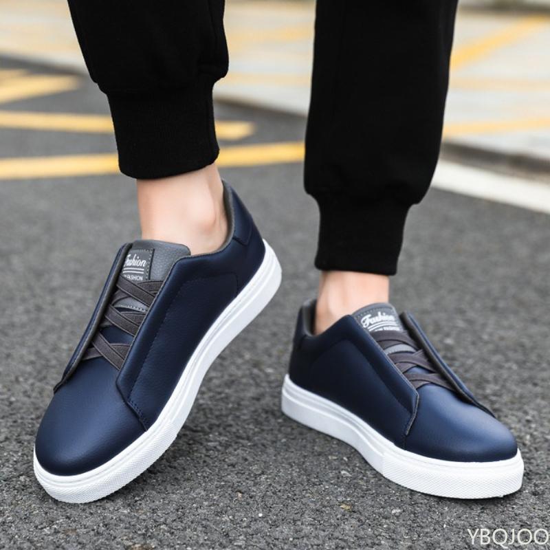 Spring and Autumn Fashion New Casual Men's Flat Bottomed Board Shoes with Soft Soles Lightweight and Trendy Men's Casual Shoes